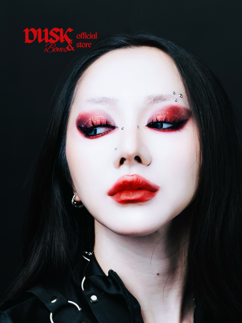 Dusk & Bones Eyeshadow Palette